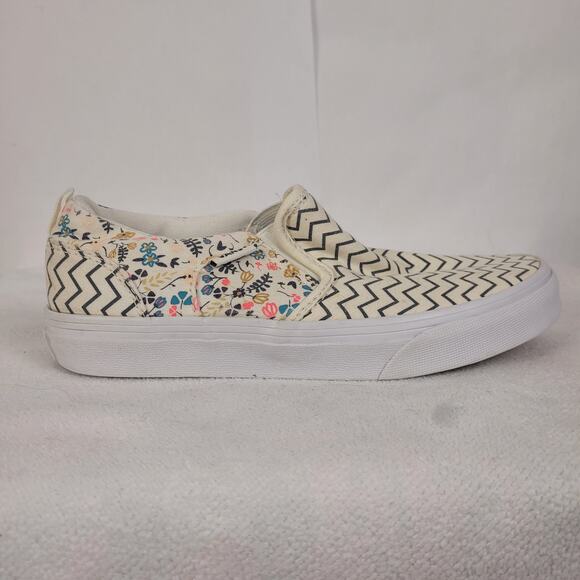 Vans Asher white and black chevron floral slip on canvas sneakers size 4 Boho - Picture 1 of 9